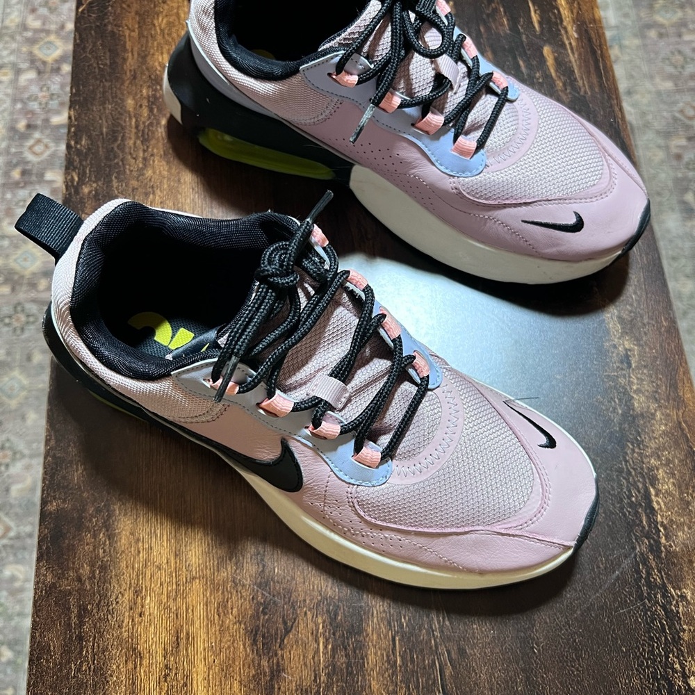 Nike Air Max Verona C19842-500 Women's Plum Chalk Sneakers Size 8.5